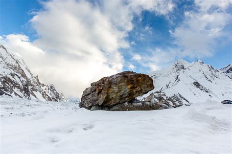 Puncak Gunung K2 Gunung Tertinggi Kedua Di Dunia K2 Trek Pakistan Asia ...