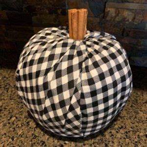 35 Fantastic Buffalo Check DIY Fall Decor Ideas For The Most Welcoming Home