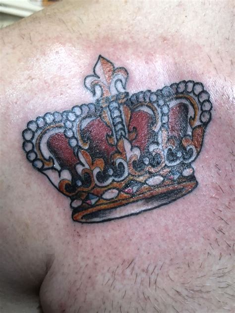 King Crown by Jef Wright! | Tattoos, Skull tattoo, Animal tattoo