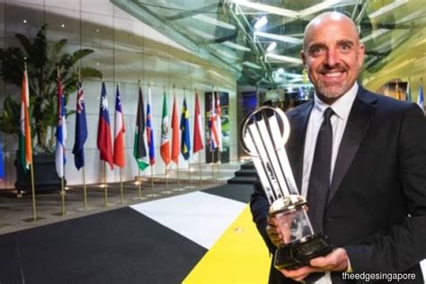 Keywell of Uptake Technologies named EY World Entrepreneur Of The Year 2019