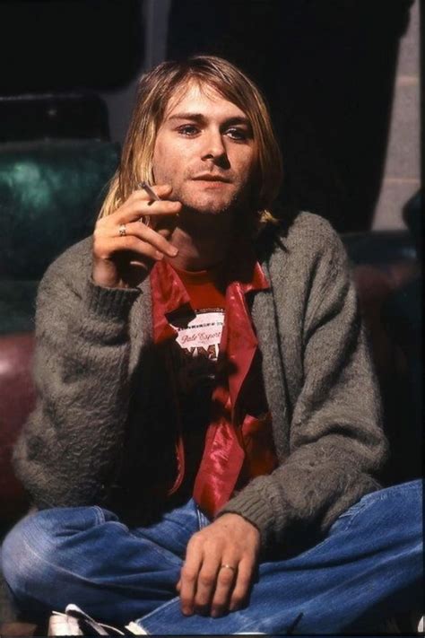 Kurt Cobain Cardigan | Kurt cobain, Musik leben, Schöne menschen