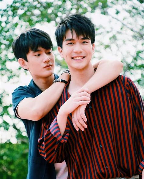 Pin On 2moons2 Cute Gay Couples 2moons The Series Couples
