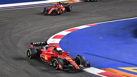 Carlos Sainz Triunfa En La Noche De Singapur