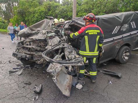 Siniestros Fallecidos Y Dos Heridos En V A Papallacta Y Tres Heridos