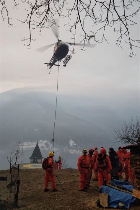 Continua A Bruciare La Montagna Tra Domodossola E Bognanco Il Rogo Si