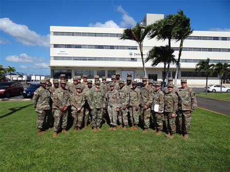 Troop Support Pacific Commander Awards Soldiers For Maritime Exercise Contributions Defense