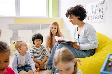 Leia para uma Criança incentivo à leitura Literatura Presente