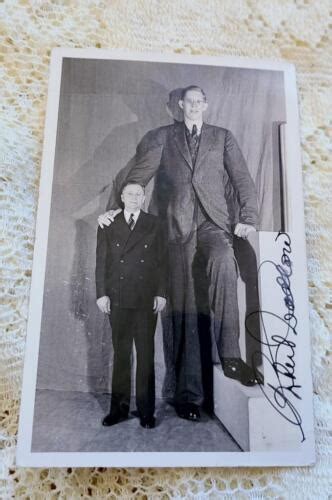 Robert Wadlow Worlds Tallest Man Autographed Vintage Real Photo