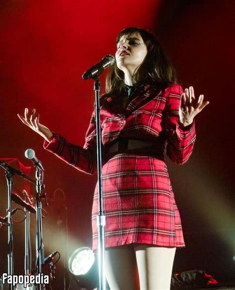 Lauren Mayberry Nude Leaks Photo 2600302 Fapopedia