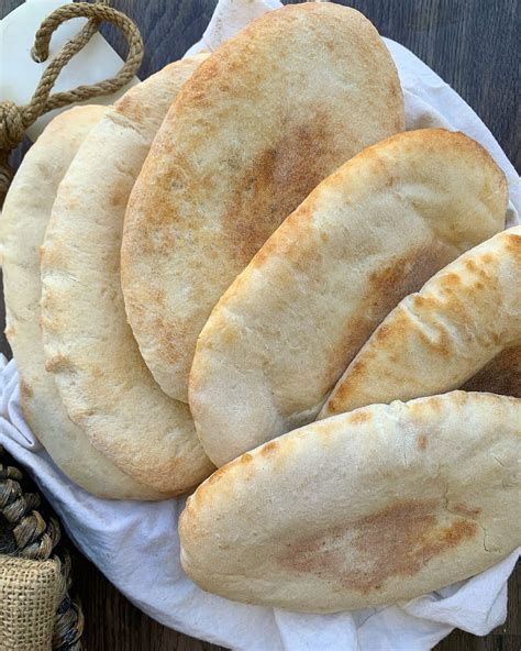 K Br S Pidesi Cypriot Pitta Bread