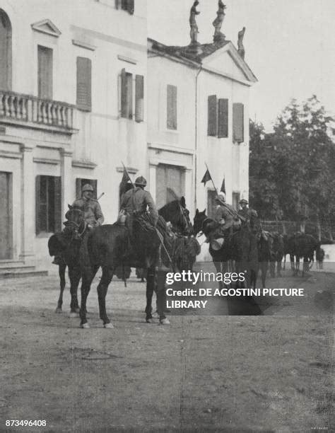 イタリア 騎兵隊 写真 ストックフォトと画像 Getty Images