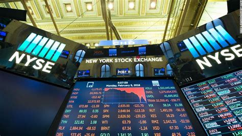 Why Stocks Roared Back After Nosedive Cnn Video