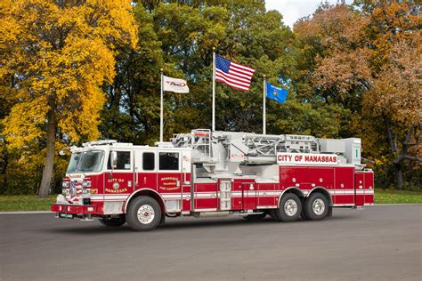 Pierce Arrow Xt Ascendant Midmount Walk Around Fire Apparatus Fire