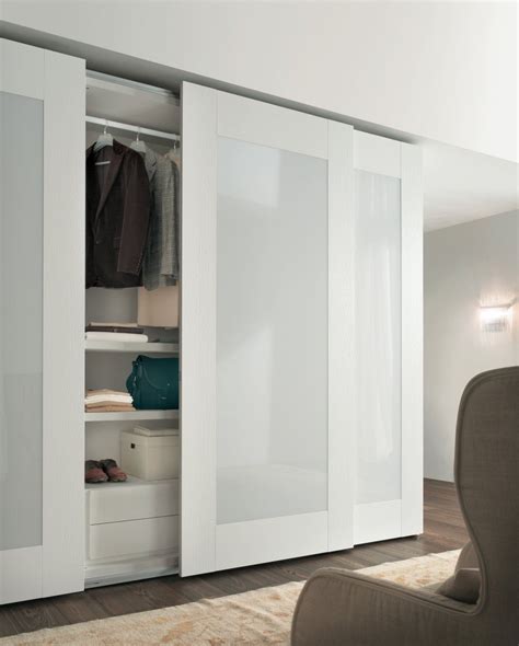 Robe Sliding Doors Key Showers