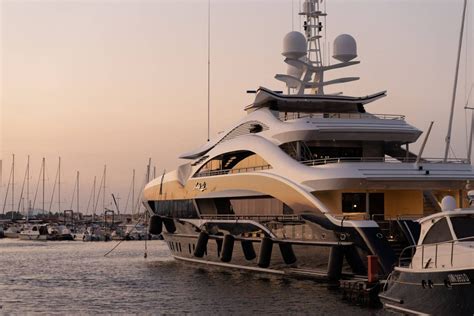 Yacht Types And Sizes - YachtOwner.co