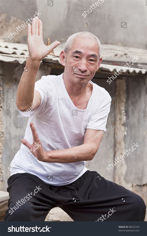 Beijing May 19 Old Chinese Man Stock Photo 86652310 - Shutterstock