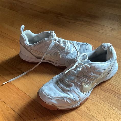 Nike Size 9 White Volleyball Court Shoes - Supportive… - Gem