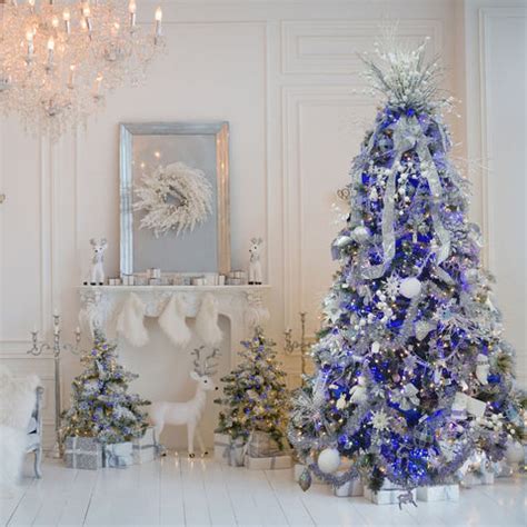 Christmas Theme Trees – American Sale