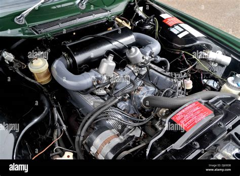 Rover V8 Engine Stock Photos & Rover V8 Engine Stock Images - Alamy