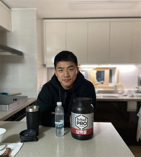 Gay Korean Men တရခယထတ သတရ Favorite အဖစဆ Male Celebrities 12 ယက