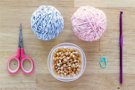 Crochet A Day Easy Crochet Hacky Sack Make And Takes