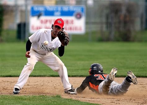 7 Best Metal Cleats for Baseball for 2024 - Baseball Scouter