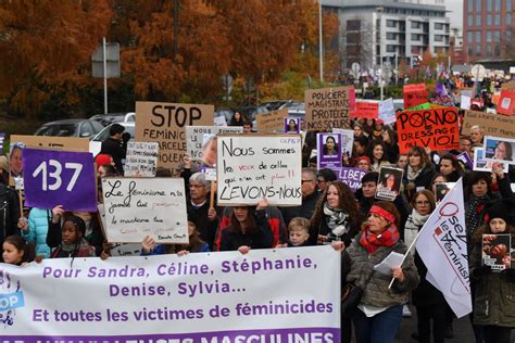 Société Strasbourg Plus De 2000 Personnes Manifestent Contre Les