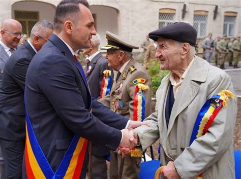 Ziua Veteranilor Este Celebrat An De An La Noiembrie Ziarul