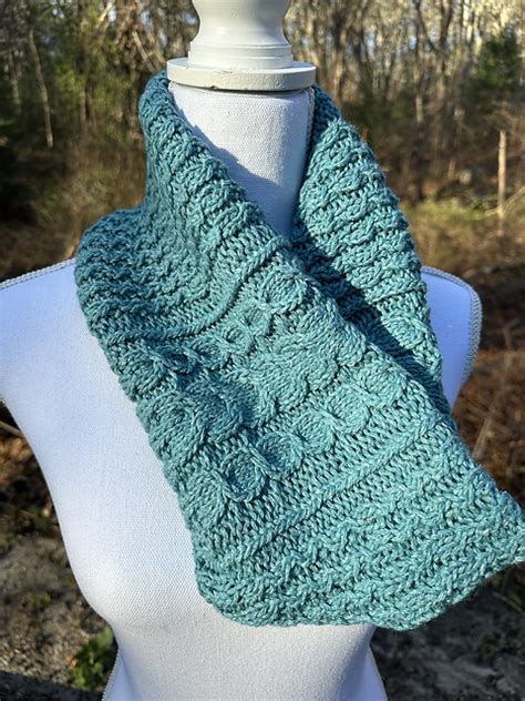 Ravelry Angelaknitsnow S Chardon Cowl