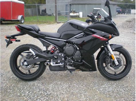 2011 Yamaha FZ6R for sale on 2040-motos