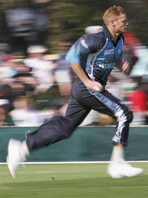 Its All A Blur Shaun Pollock Races In To Bowl ESPNcricinfo