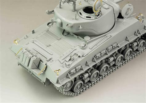 RYE FIELD MODEL RM 5028 1 35 U S MEDIUM TANK M4A3E8 Sherman Easy Eight