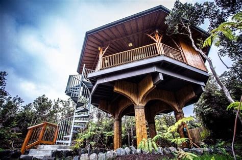 8 Treehouse Rentals in Hawaii That’ll Elevate Your Tropical Getaway ...