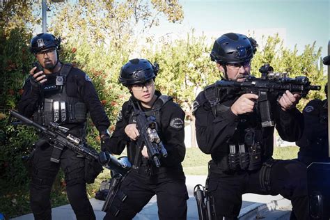 SWAT Season 6 Episode 12 Photos Addicted Seat42F