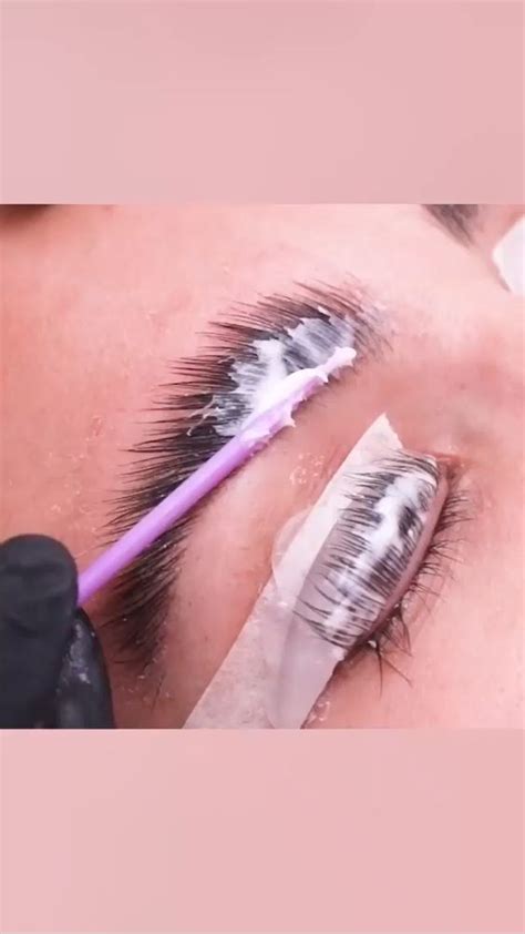 Eyelash Lift And Tint Eyebrow Lift Brow Threading Eyelash Technician