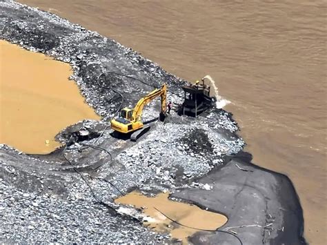 Fuerzas Armadas Ejecutan Operativo Contra la Minería Ilegal en Tiwintza