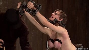 Esclavo Atado En Caja Es Azotado Xvideos