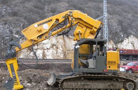 Liebherr R 924 Tunnel Litronic Crawler Excavator 175 Hp Specification