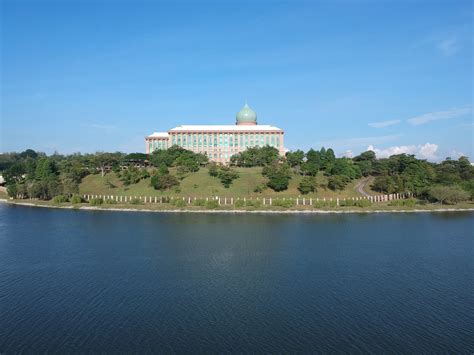 Kelab Tasik Putrajaya Your Lakeside Place