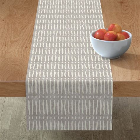 Natural Heavy Cotton Sateen Minorca Table Runners Add A Quick Splash