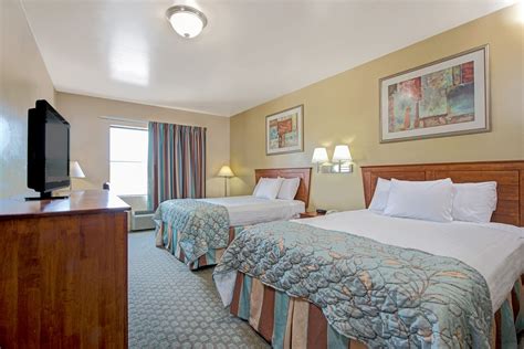 Days Inn by Wyndham Downtown St. Louis | Saint Louis, MO Hotels