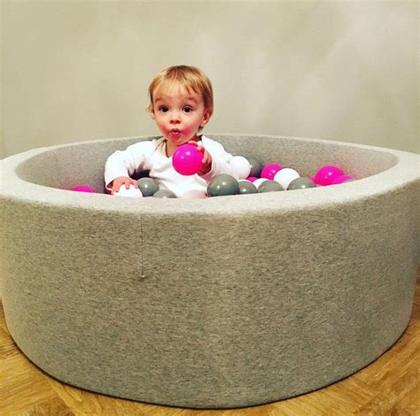 Misioo Modern Grey Ball Pit Bright Pink Grey And White Balls Baby