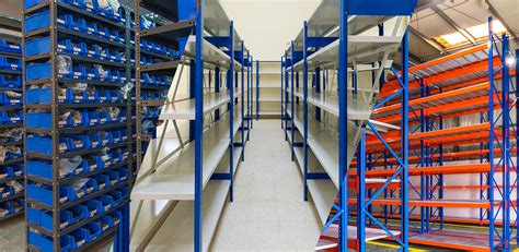 Different Between Shelving And Pallet Racking