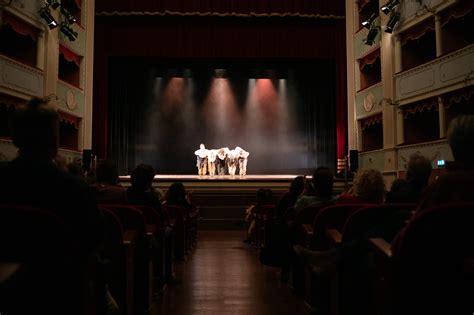 Si Chiudono Con Successo Le Rassegne Di Danza Contemporanea A Cura Di