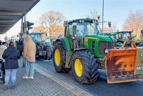 Bauernproteste In Plauen Teilnehmende Legen Innenstadt Lahm