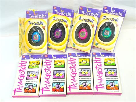 Yahoo オークション 1000円スタート たまごっち 8点 Tamagotchi 英語