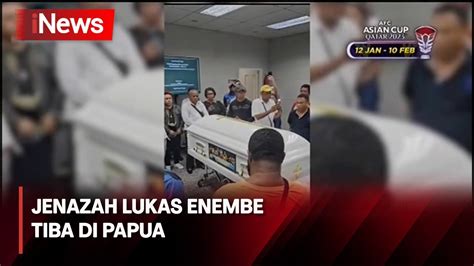 Jenazah Mantan Gubernur Papua Lukas Enembe Tiba Di Papua Kedatangan