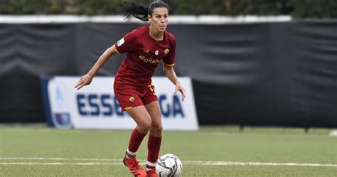 Thaisa Moreno Rescinde Il Contratto Con La Roma L Football