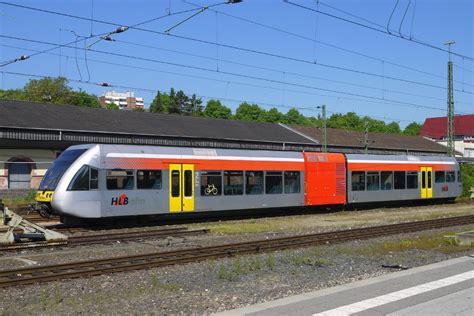 Stadler GTw 2 6 646 423 der HLB geparkt im Außenbereich des