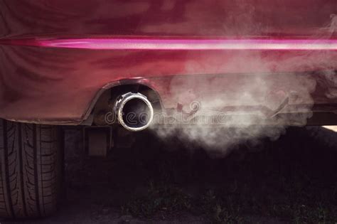 Smoke From Car Pipe Exhaust Stock Image Image Of Frost Engine 96124535